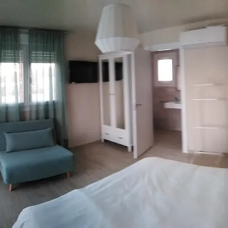 Punta Carnero 3*